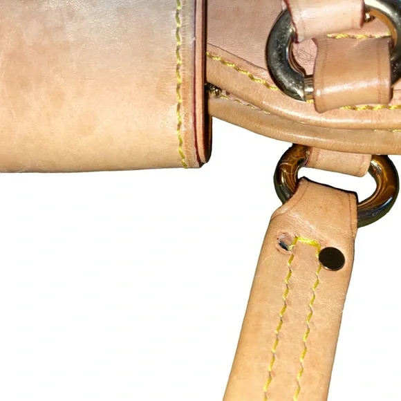 Louis Vuitton Boetie MM 🥳 - Picture 7 of 12